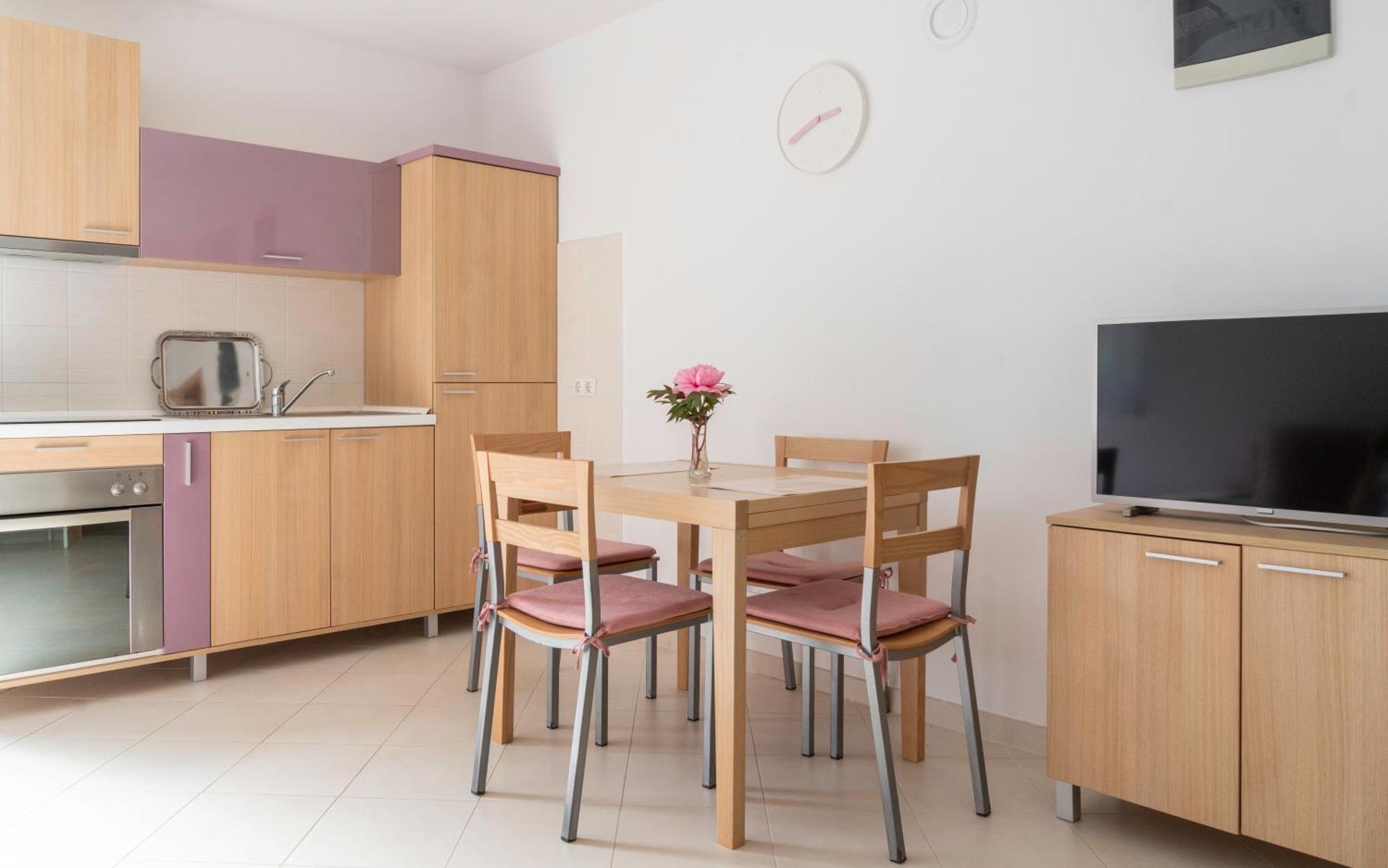 Apartment Lila Cres