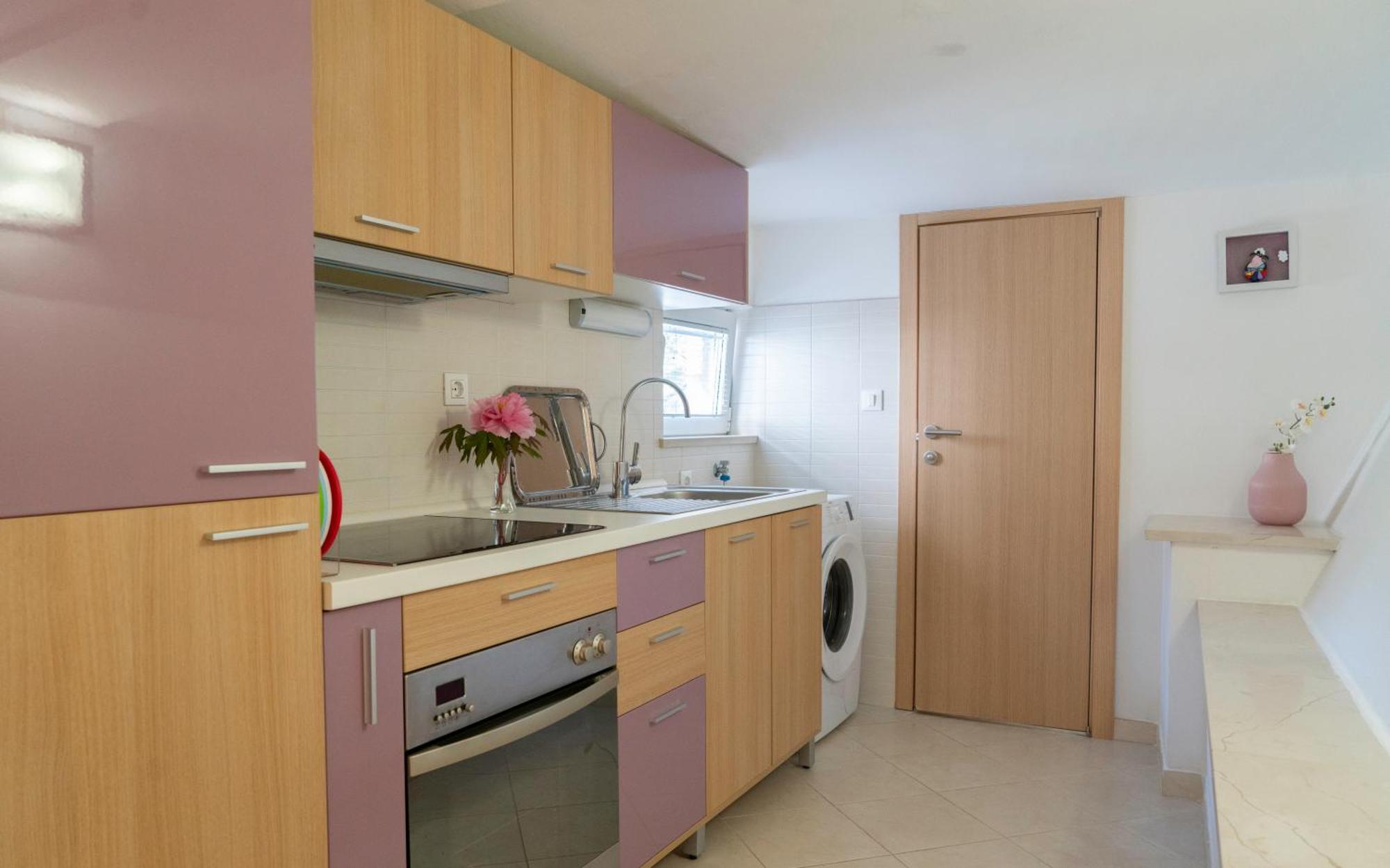 Apartment Lila