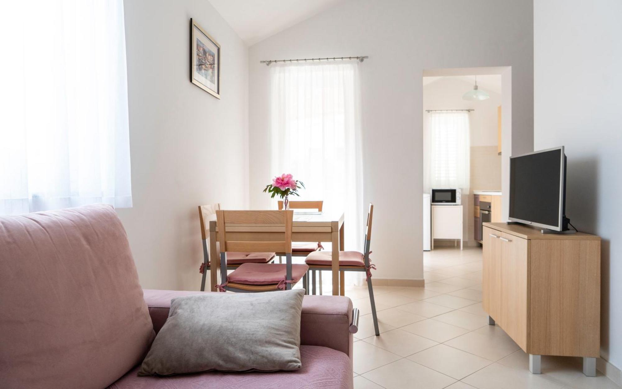 Lila Apartment *